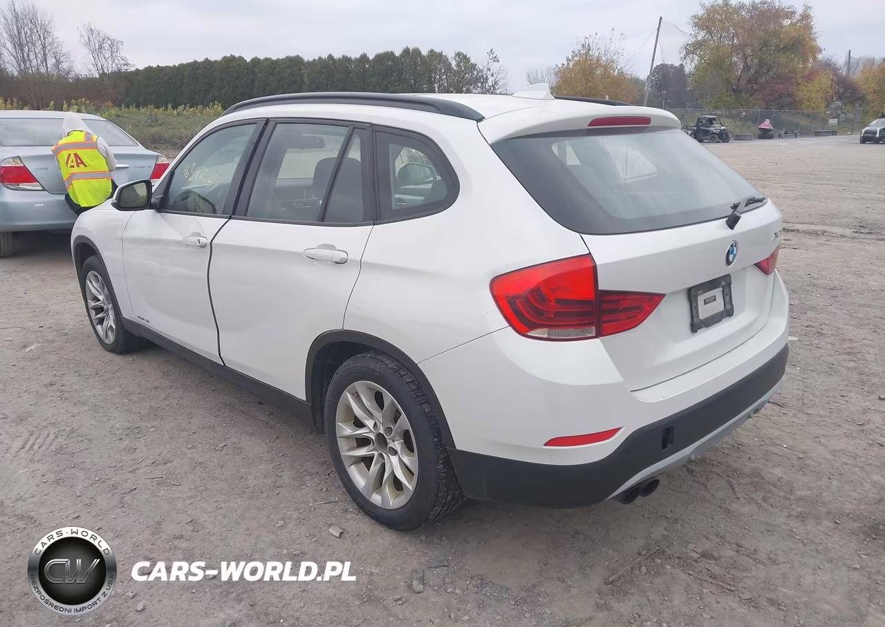 2015 BMW X1 xDrive28I VIN:WBAVL1C59FVY32309 - 3