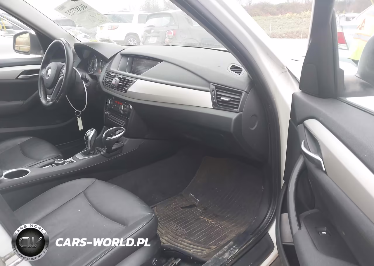 2015 BMW X1 xDrive28I VIN:WBAVL1C59FVY32309 - 5
