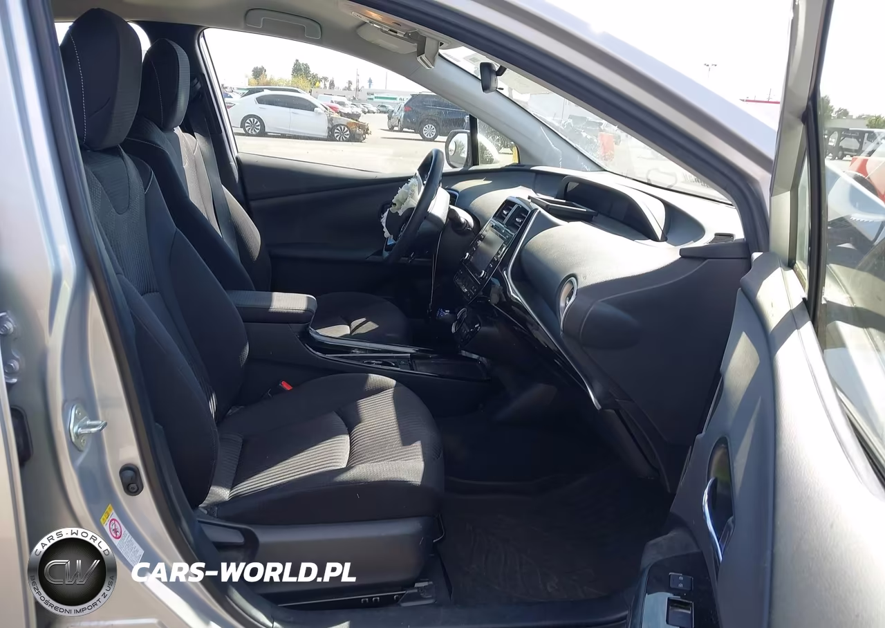 2020 Toyota Prius Prime Le VIN:JTDKARFP7L3144081 - 5