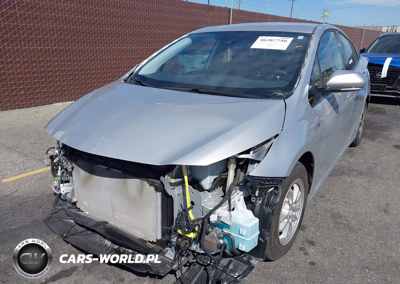 2020 Toyota Prius Prime Le VIN:JTDKARFP7L3144081 - 6