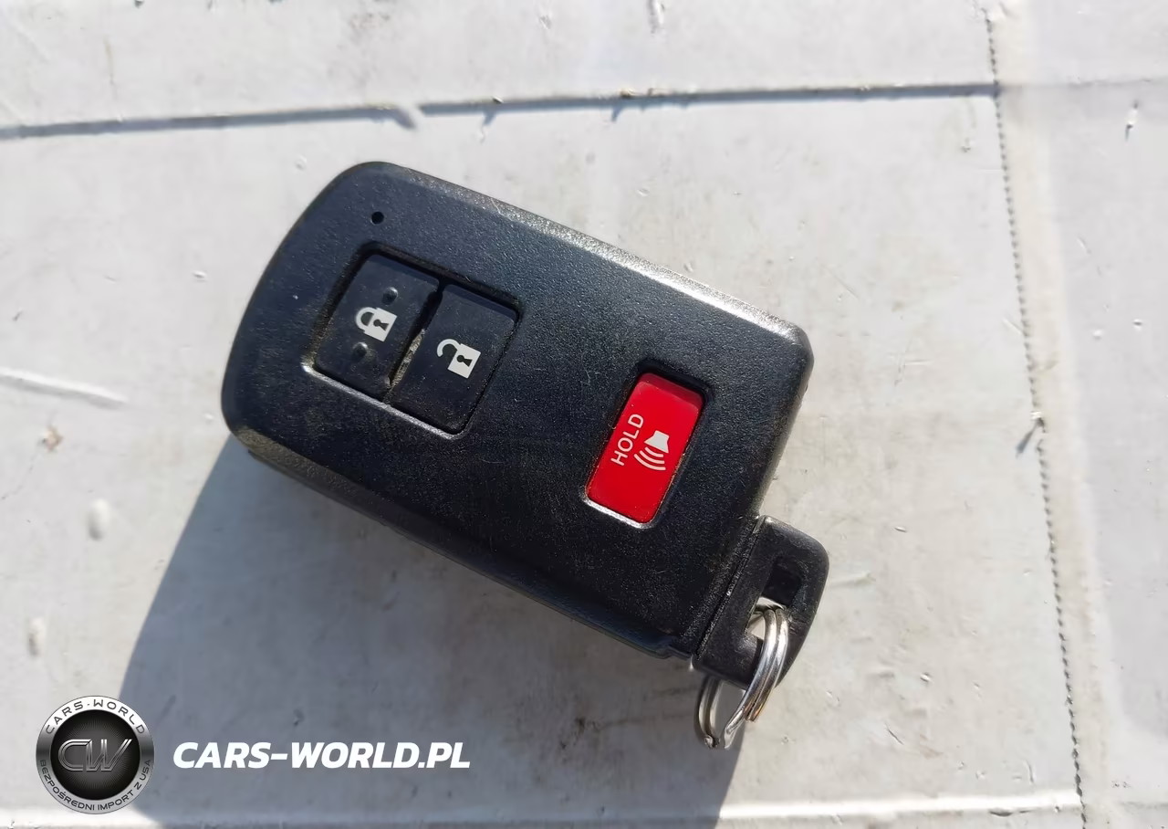 2012 Toyota Prius C Three VIN:JTDKDTB37C1520314 - 11