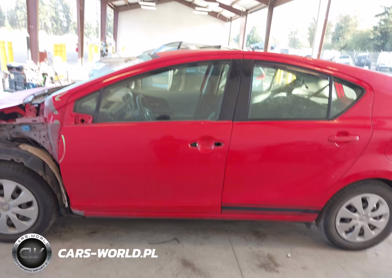 2012 Toyota Prius C Three VIN:JTDKDTB37C1520314 - 15