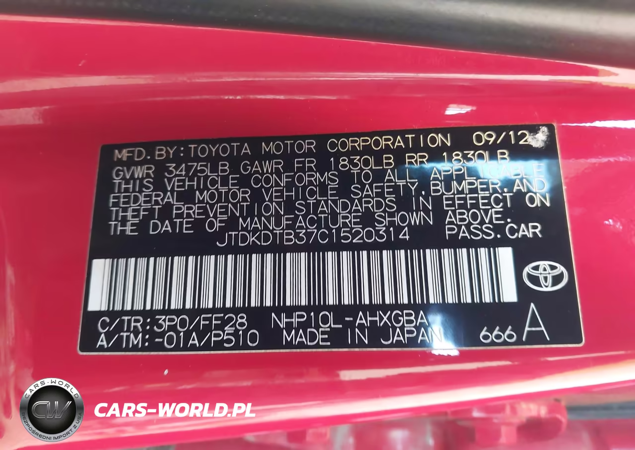 2012 Toyota Prius C Three VIN:JTDKDTB37C1520314 - 9