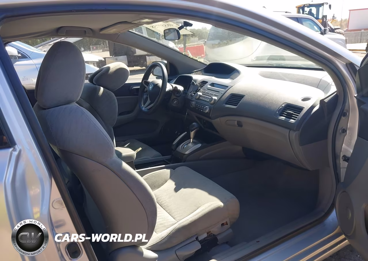 2009 Honda Civic Lx VIN:2HGFG12689H507252 - 5