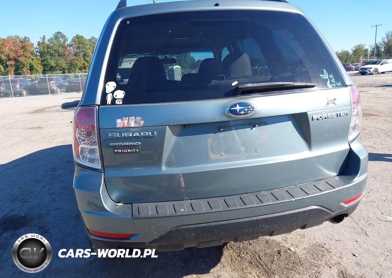 2012 Subaru Forester 2.5X Limited VIN:JF2SHBFCXCH455704 - 6
