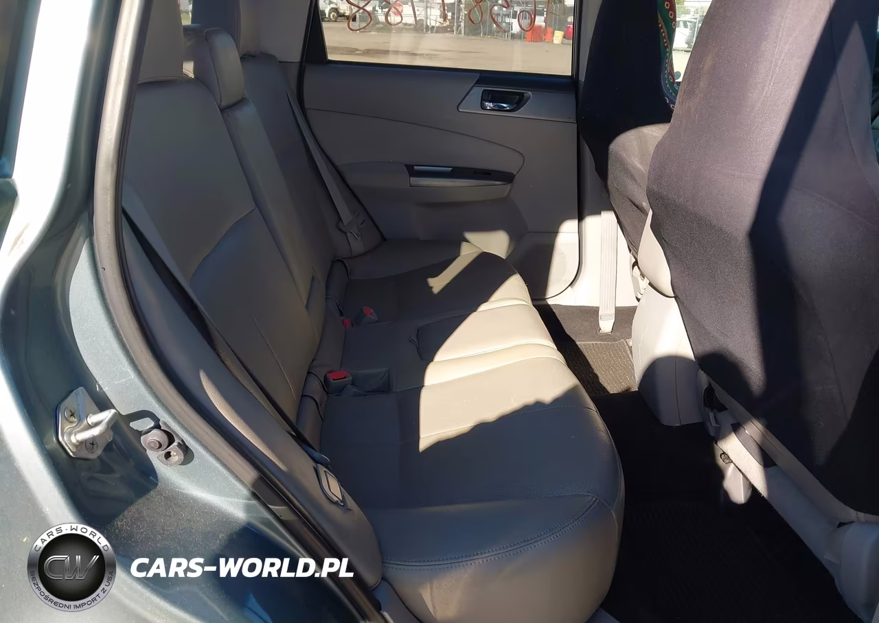 2012 Subaru Forester 2.5X Limited VIN:JF2SHBFCXCH455704 - 8