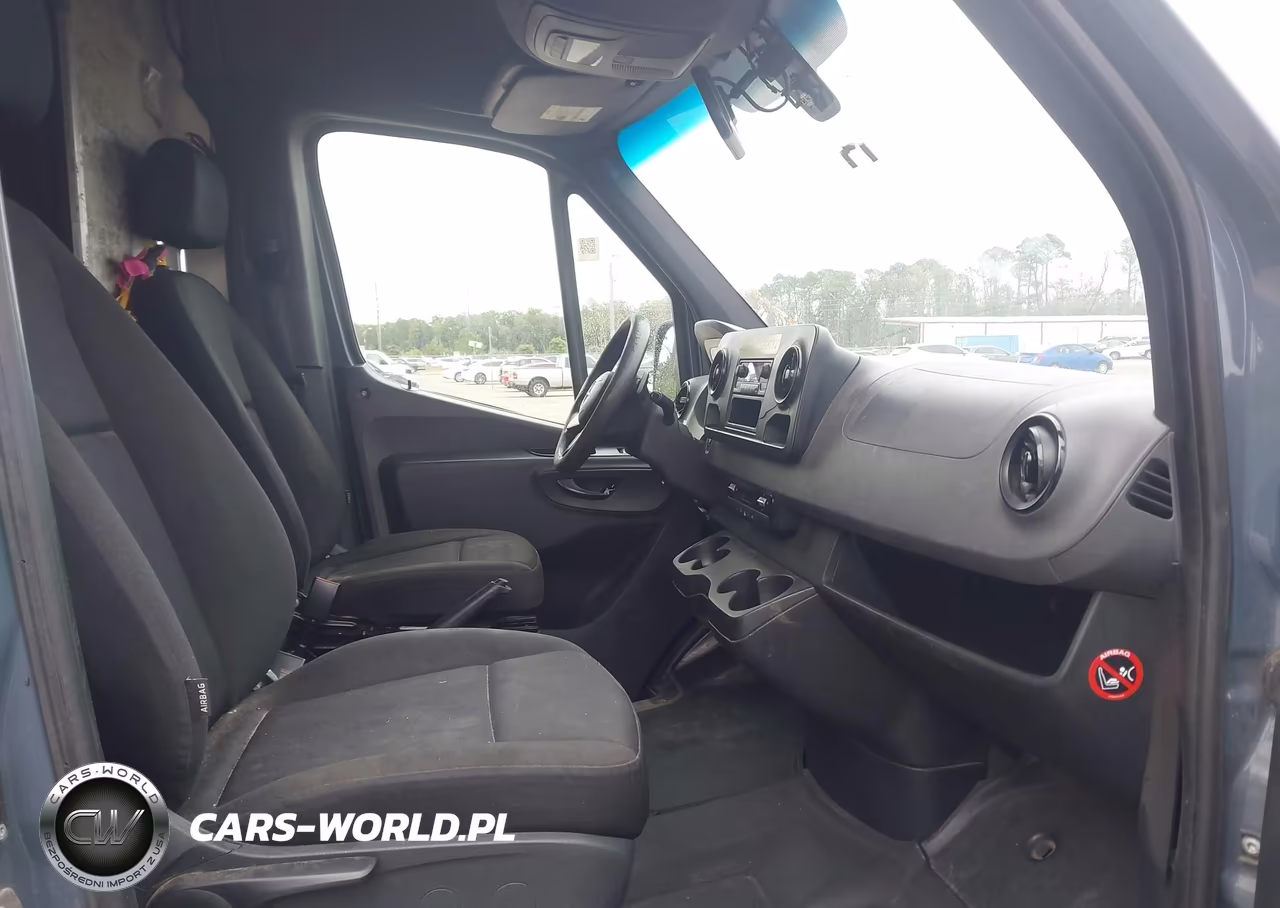 2019 Mercedes-Benz Sprinter 2500 High Roof V6 VIN:WD4PF1CD5KP137016 - 5