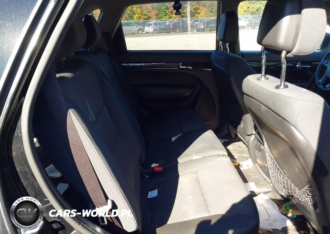 2011 Kia Sorento Lx VIN:5XYKT3A18BG096451 - 8