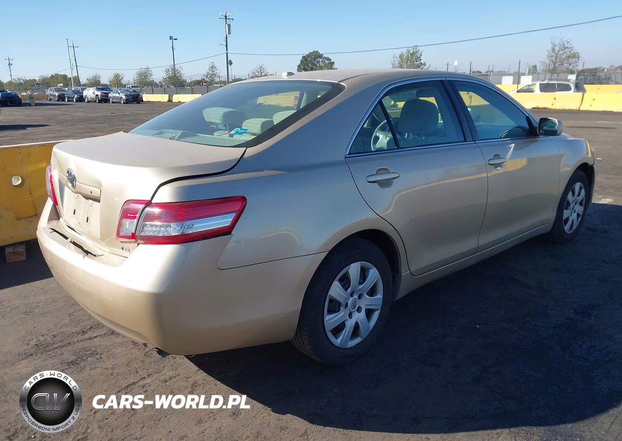 2011 Toyota Camry Le VIN:4T4BF3EK2BR114842 - 4
