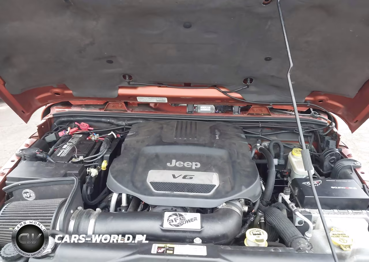 2014 Jeep Wrangler Unlimited Sahara VIN:1C4HJWEG9EL231252 - 10
