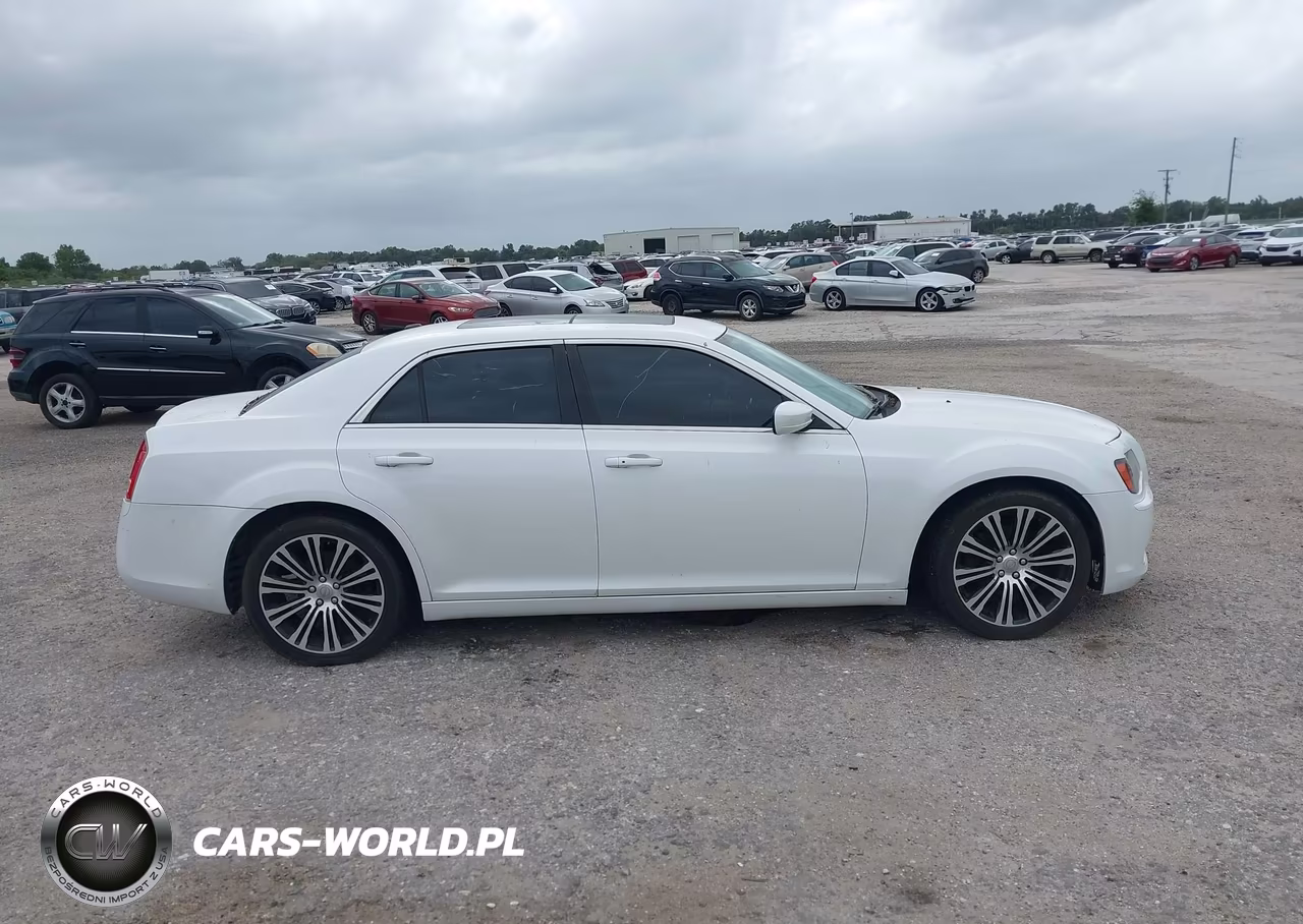 2014 Chrysler 300 300S VIN:2C3CCABG0EH168040 - 13