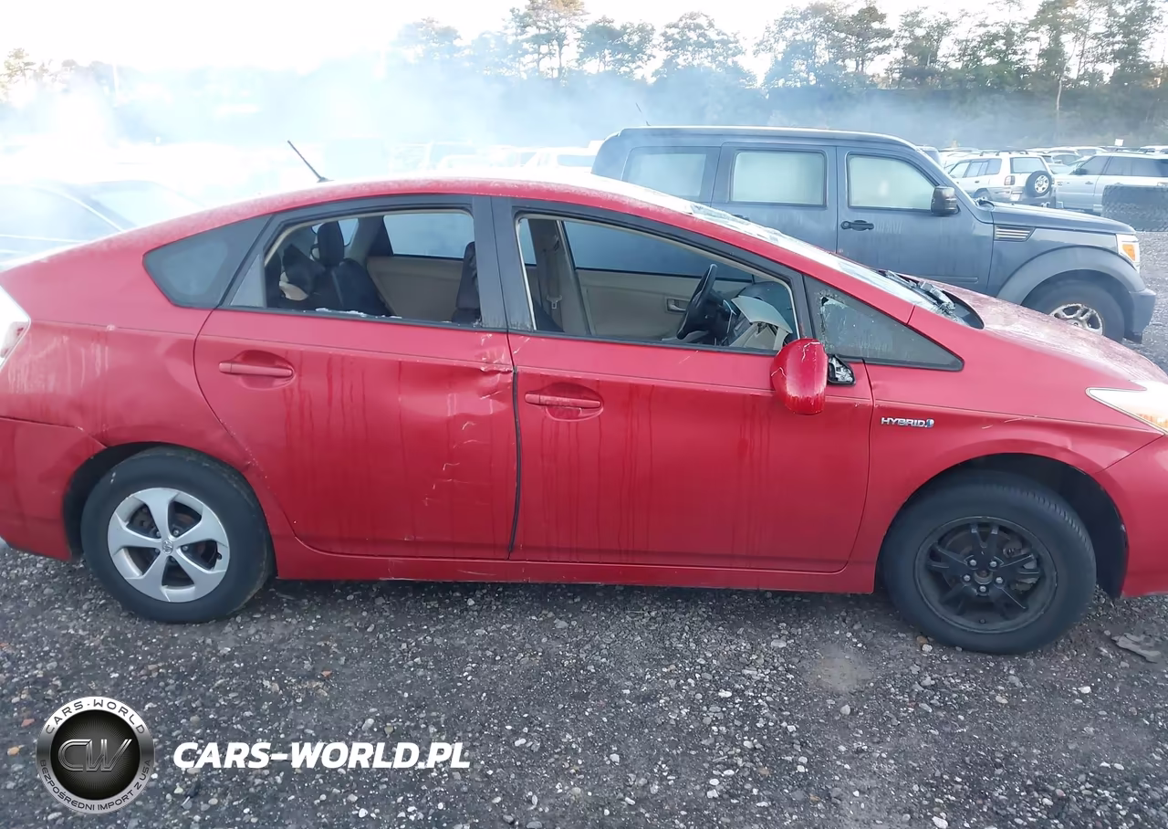 2014 Toyota Prius Two VIN:JTDKN3DU0E1774680 - 13