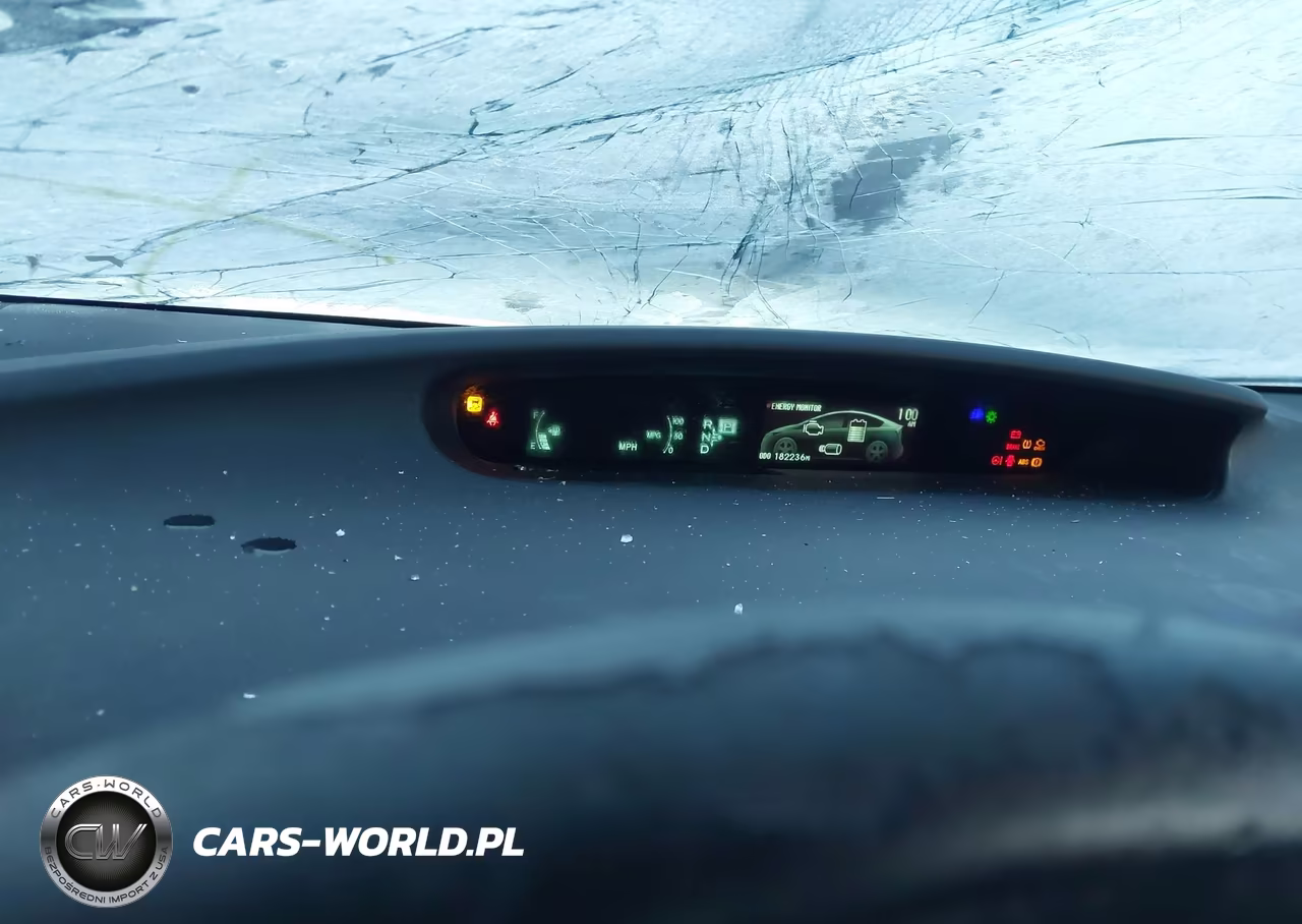 2014 Toyota Prius Two VIN:JTDKN3DU0E1774680 - 15