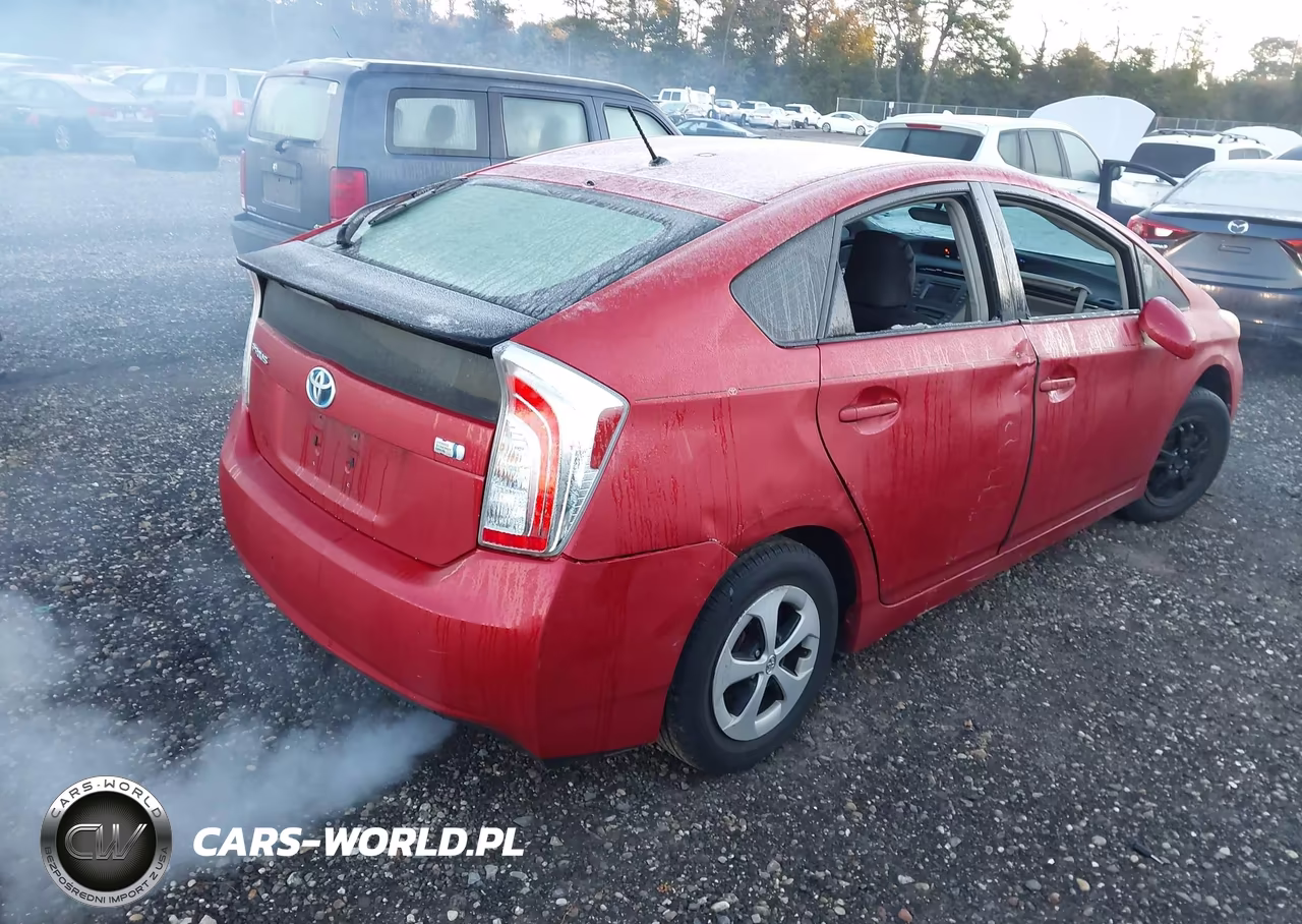 2014 Toyota Prius Two VIN:JTDKN3DU0E1774680 - 4