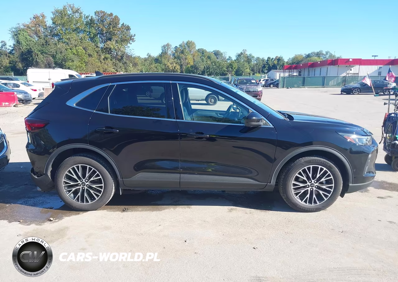 2023 Ford Escape Phev VIN:1FMCU0E17PUA81340 - 14