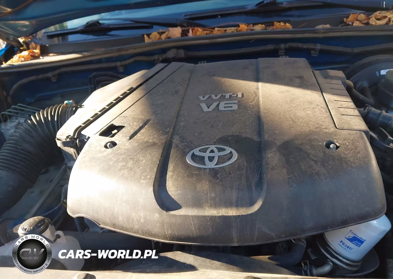 2011 Toyota Tacoma Base V6 VIN:3TMLU4EN7BM071354 - 10
