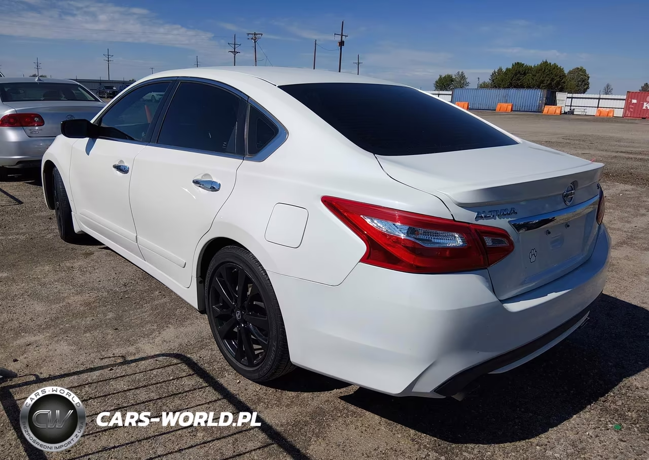 2017 Nissan Altima 2.5 Sr VIN:1N4AL3AP9HC217877 - 3