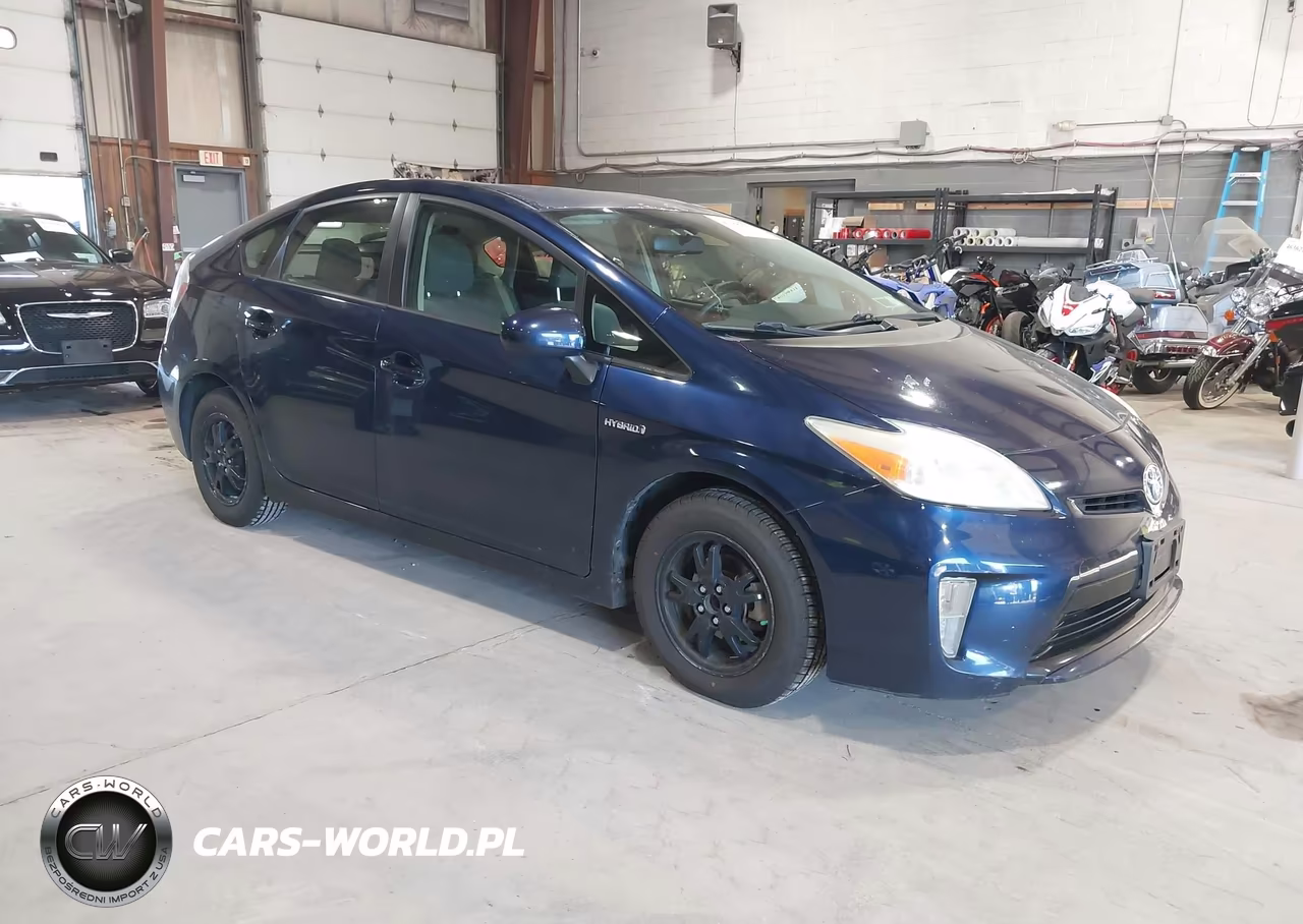 2013 Toyota Prius Two