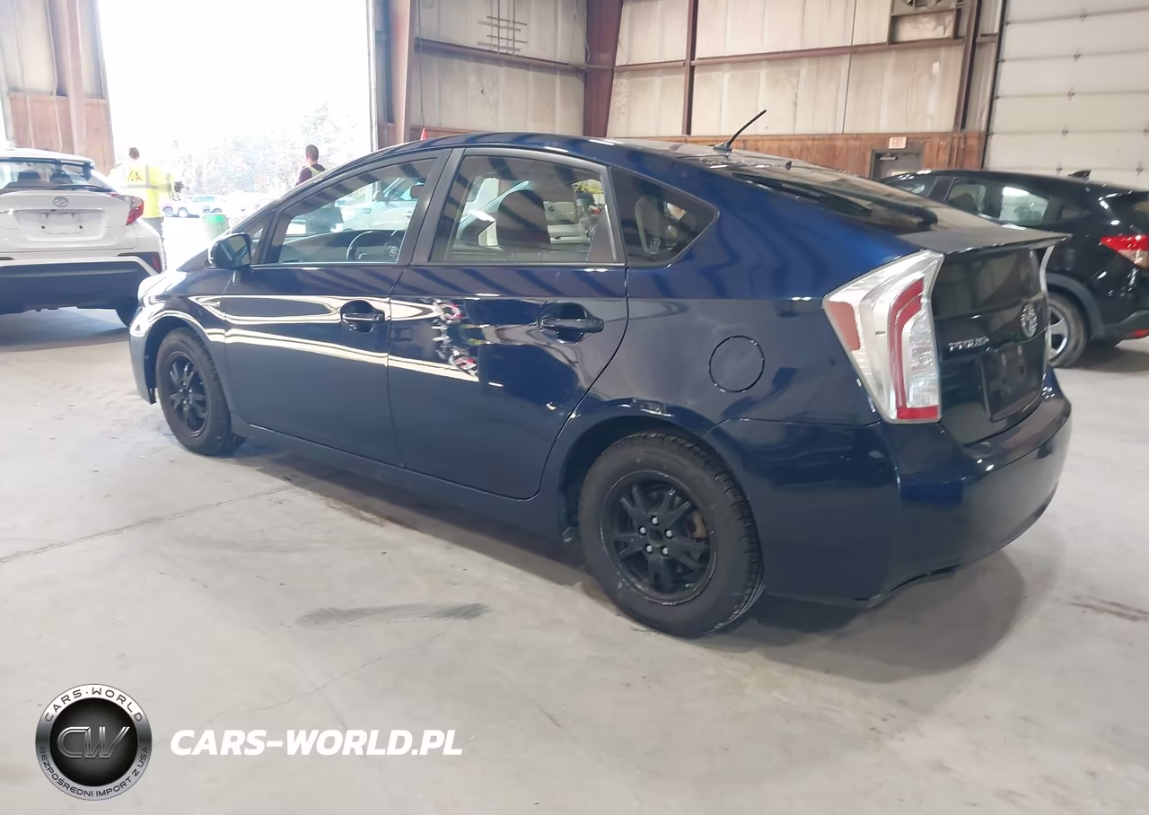 2013 Toyota Prius Two VIN:JTDKN3DU9D1686662 - 3