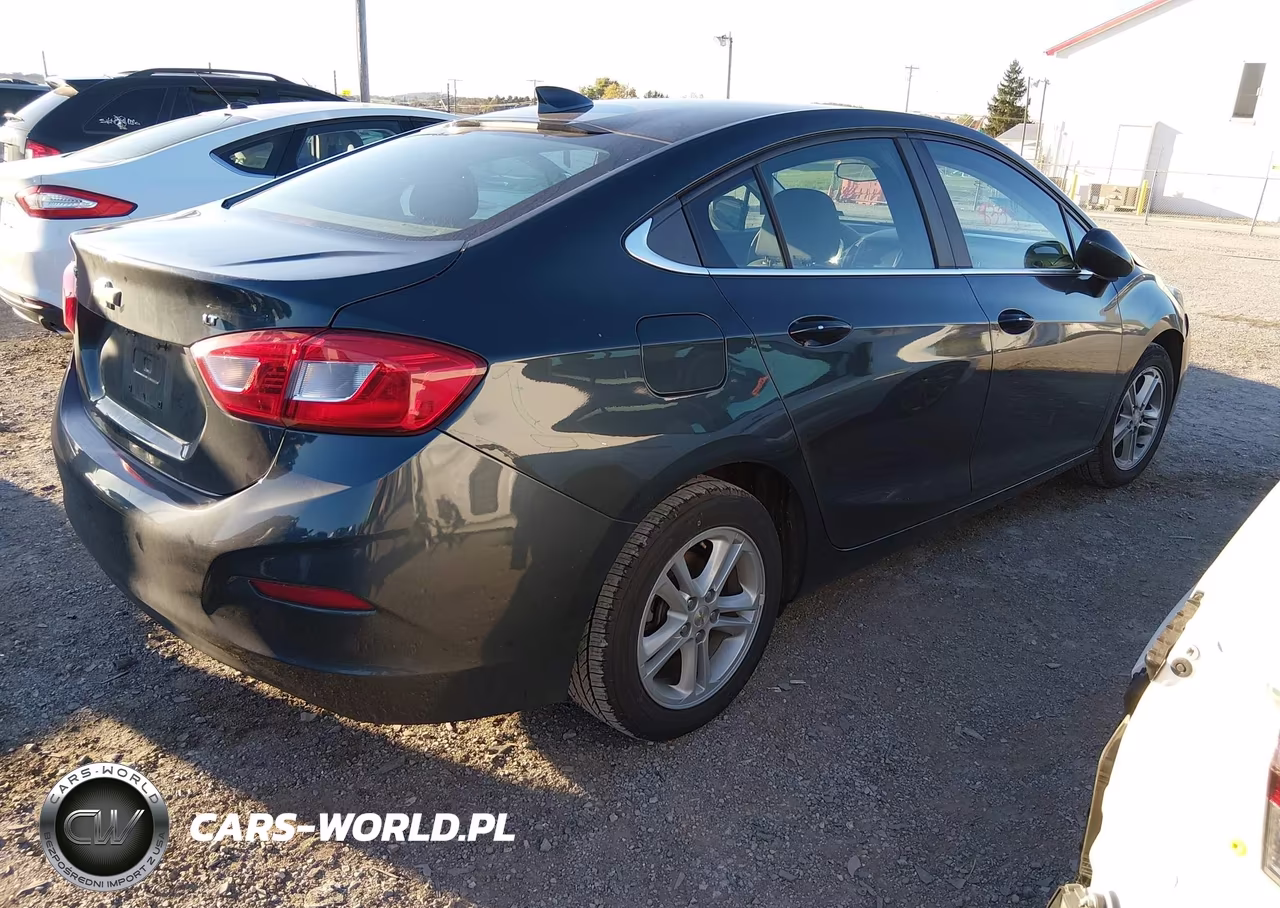 2018 Chevrolet Cruze Lt Auto VIN:1G1BE5SM4J7206737 - 4