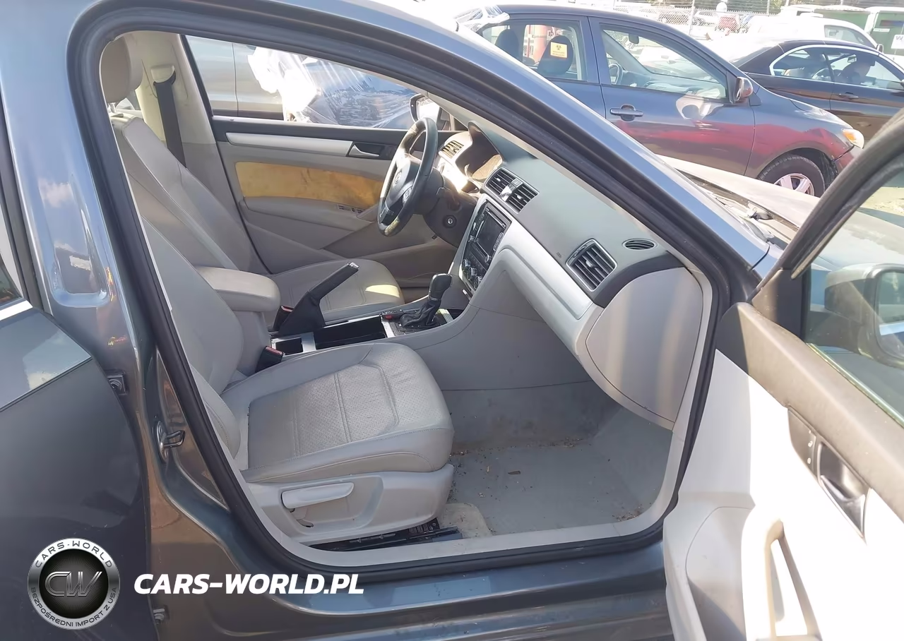 2012 Volkswagen Passat 2.0L Tdi Se VIN:1VWBN7A37CC025490 - 5