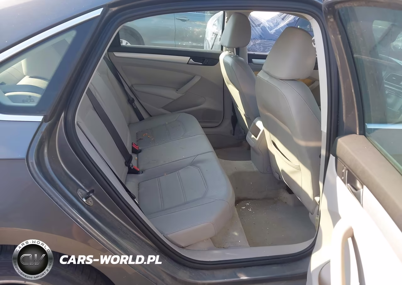 2012 Volkswagen Passat 2.0L Tdi Se VIN:1VWBN7A37CC025490 - 8