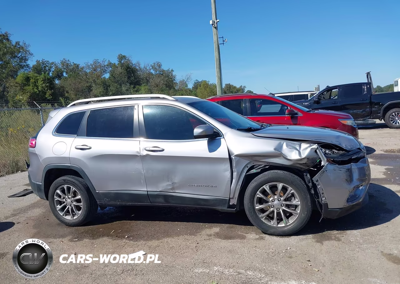 2019 Jeep Cherokee Latitude Plus Fwd VIN:1C4PJLLB2KD388130 - 13