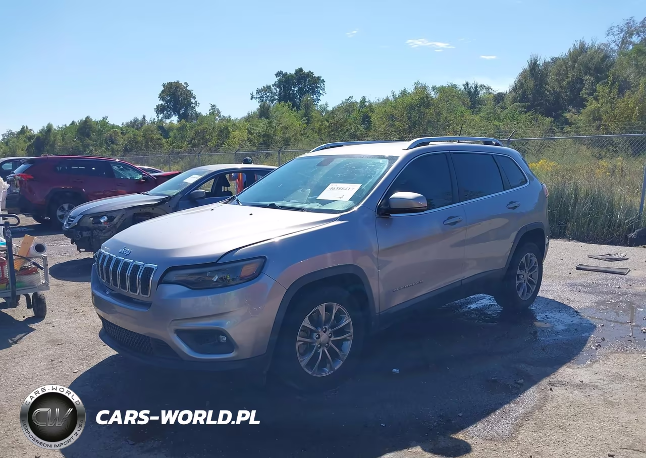 2019 Jeep Cherokee Latitude Plus Fwd VIN:1C4PJLLB2KD388130 - 2