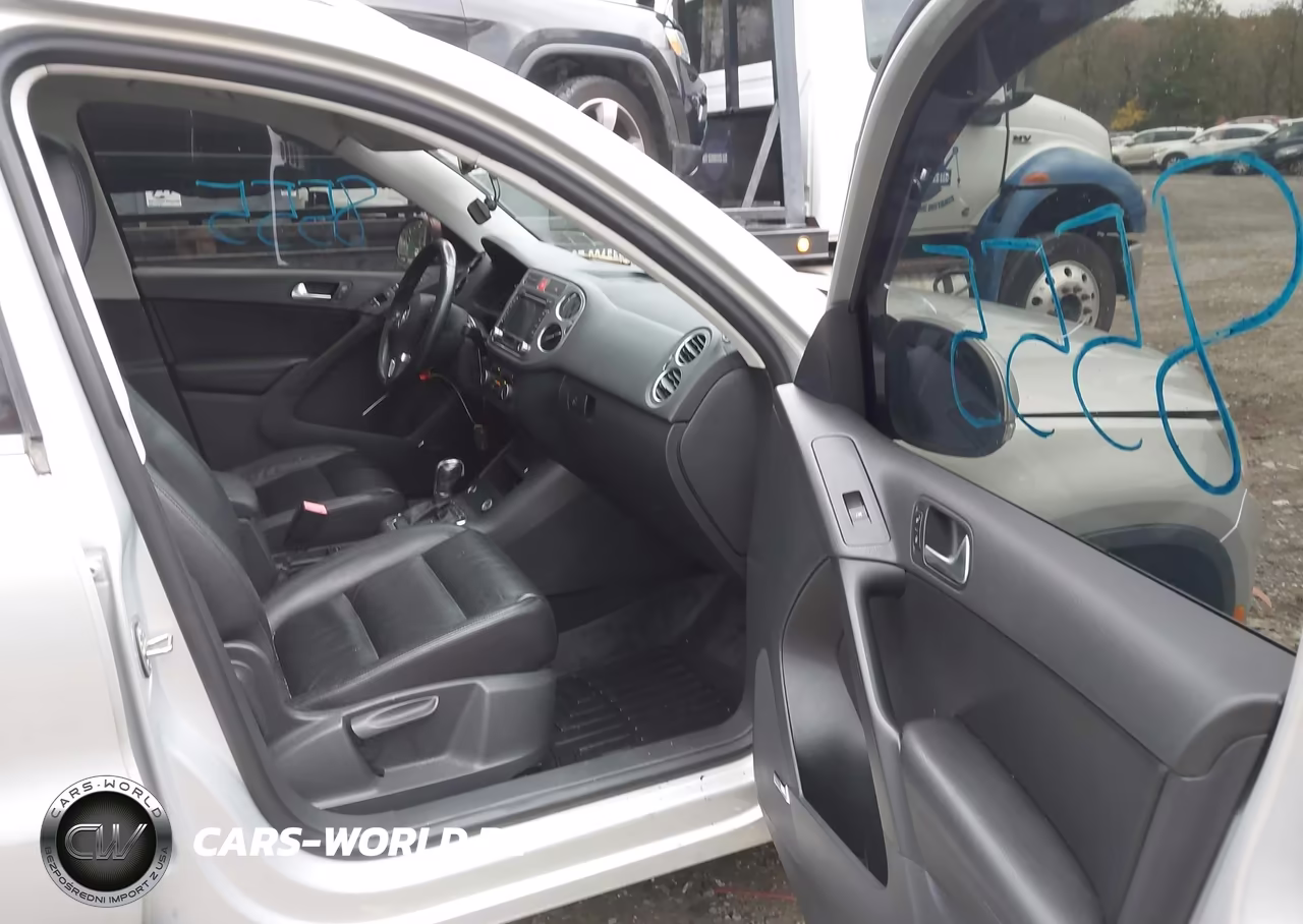 2011 Volkswagen Tiguan Sel VIN:WVGBV7AX4BW561652 - 5