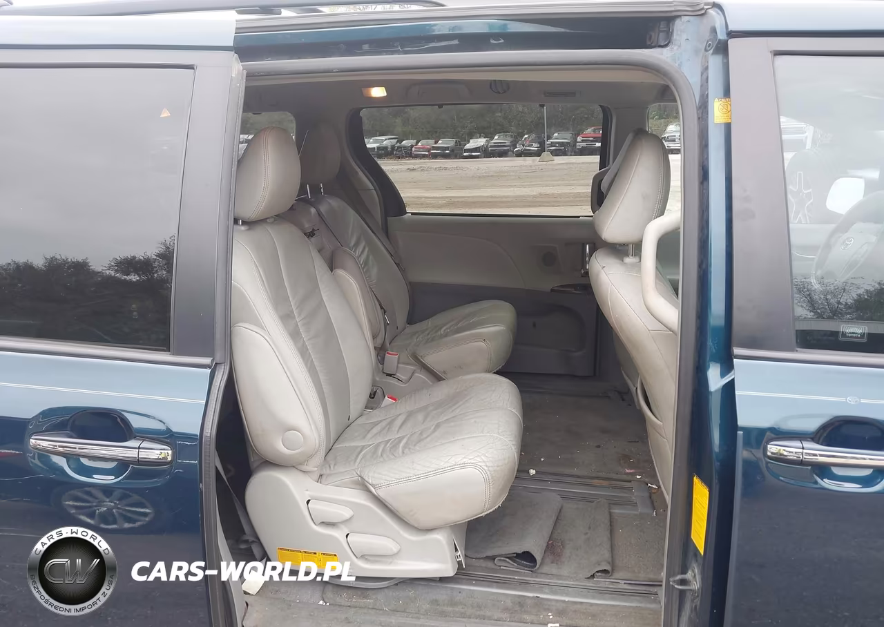 2011 Toyota Sienna Xle V6 VIN:5TDYK3DC8BS035016 - 8