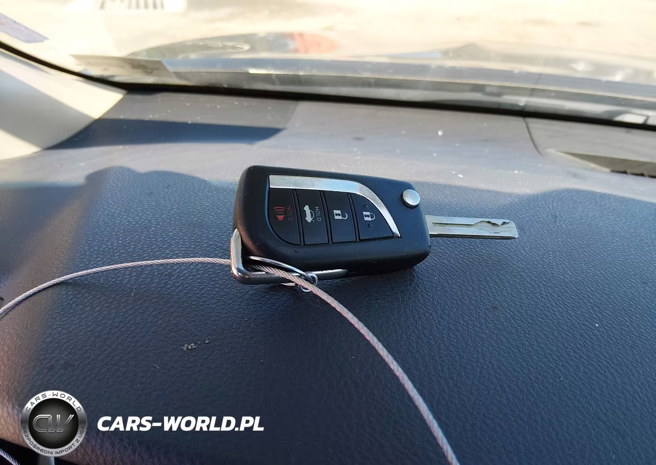 2018 Toyota Camry Le VIN:JTNB11HK8J3005122 - 11