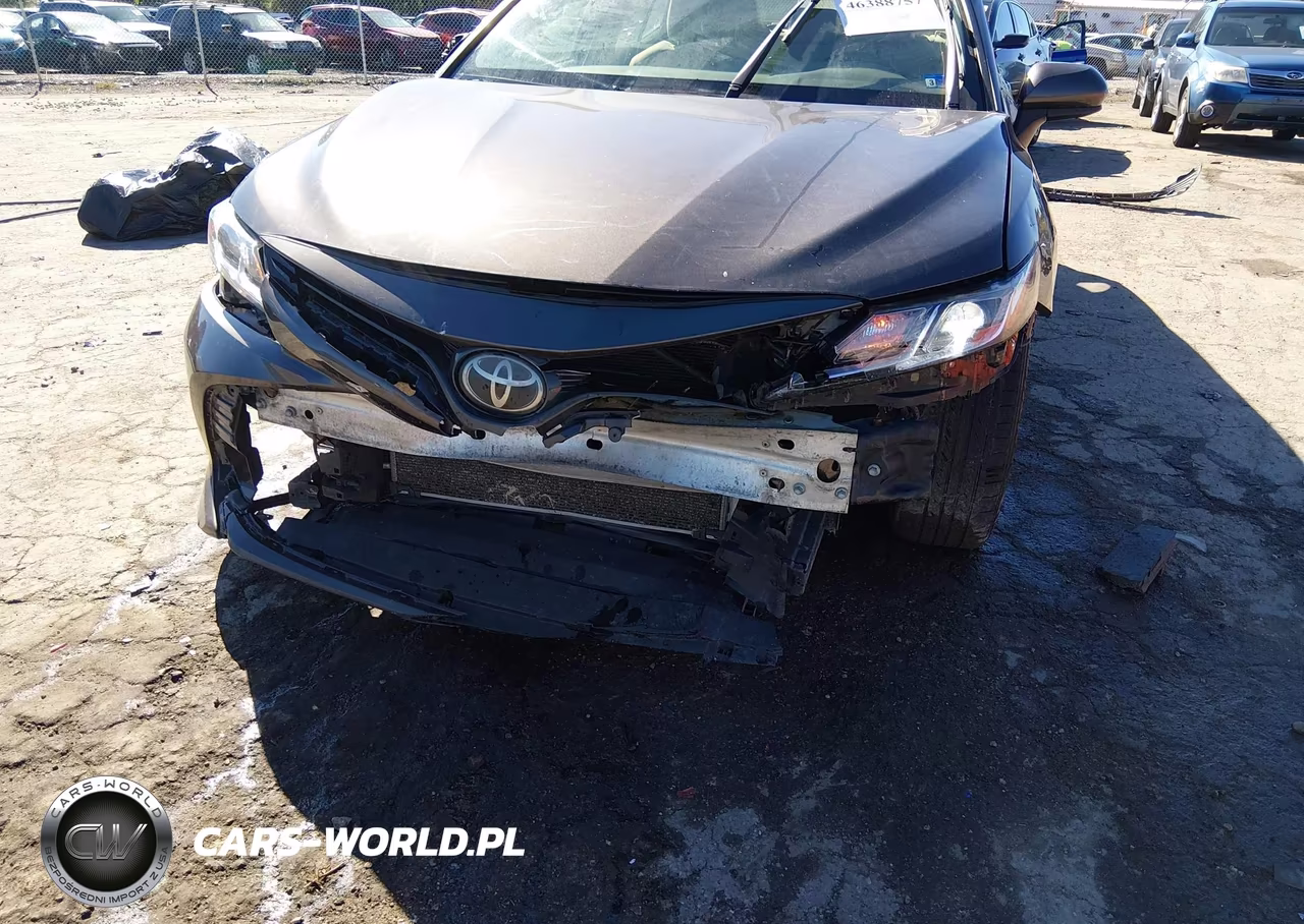 2018 Toyota Camry Le VIN:JTNB11HK8J3005122 - 6
