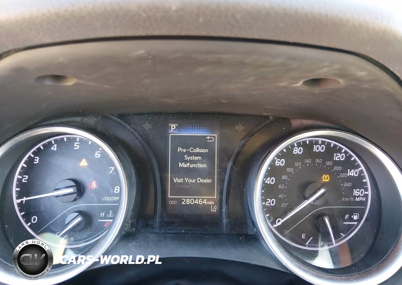 2018 Toyota Camry Le VIN:JTNB11HK8J3005122 - 7
