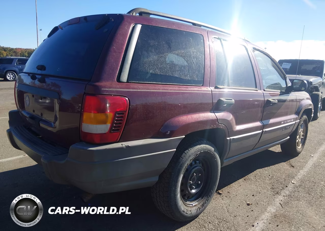 2003 Jeep Grand Cherokee Laredo VIN:1J4GW48S83C557830 - 4