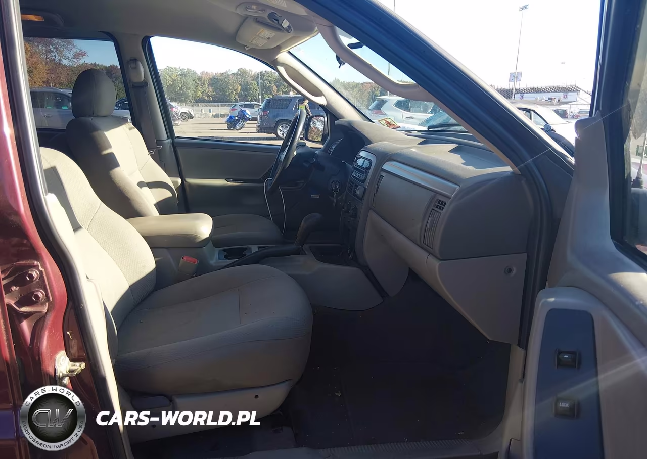 2003 Jeep Grand Cherokee Laredo VIN:1J4GW48S83C557830 - 5