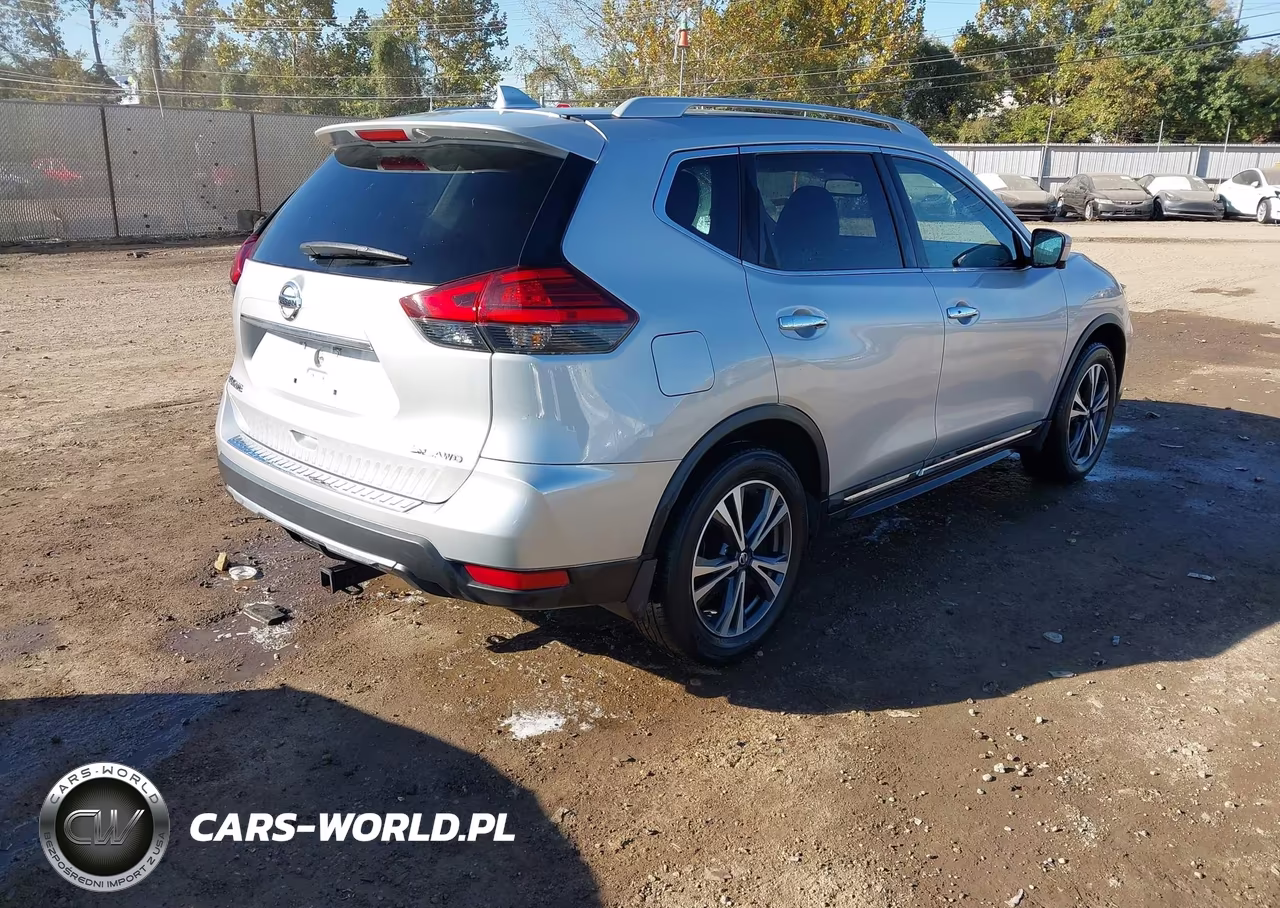 2017 Nissan Rogue Sl VIN:5N1AT2MV8HC761944 - 4