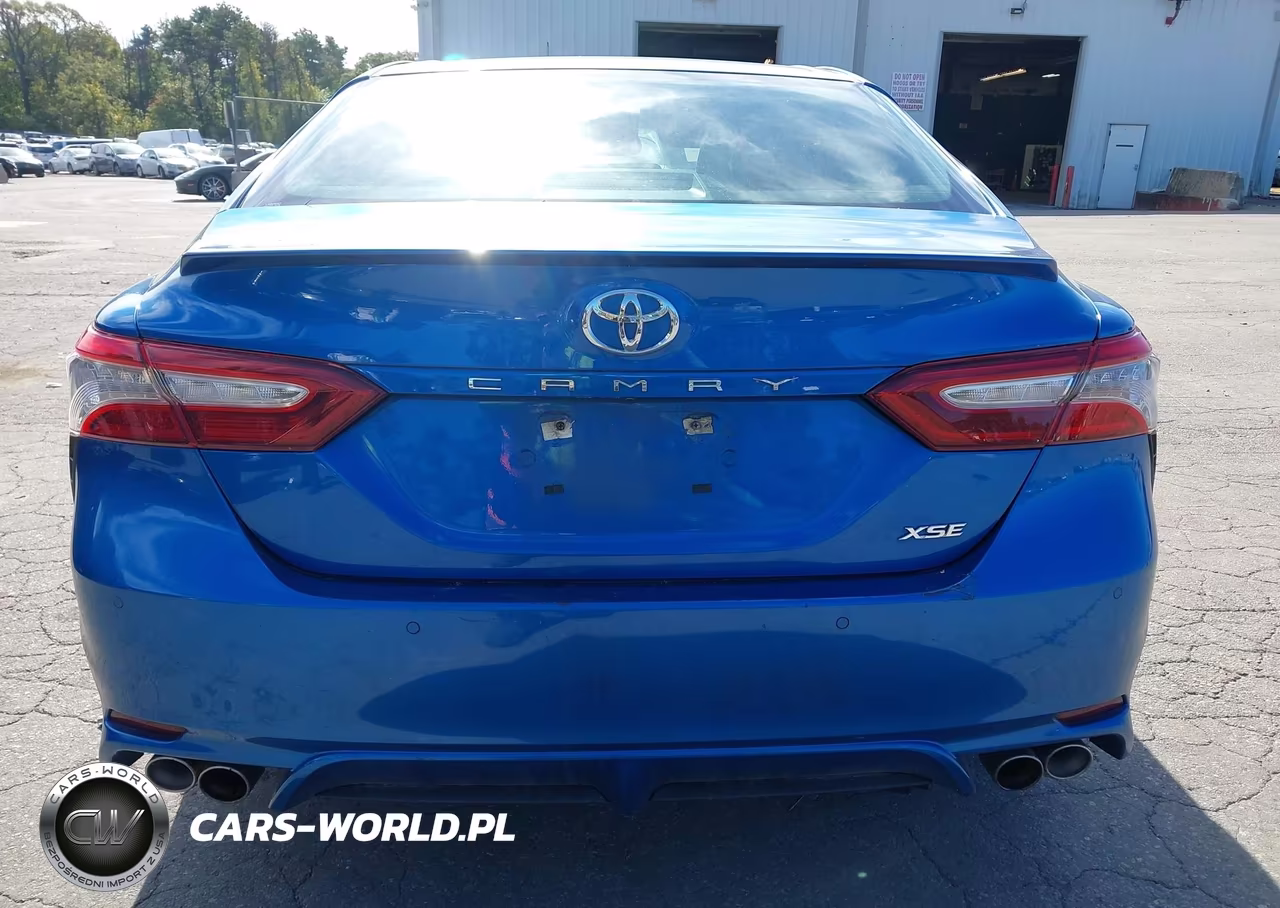 2018 Toyota Camry Xse VIN:4T1B61HK5JU008264 - 17