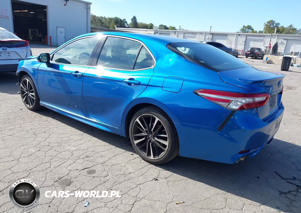 2018 Toyota Camry Xse VIN:4T1B61HK5JU008264 - 3