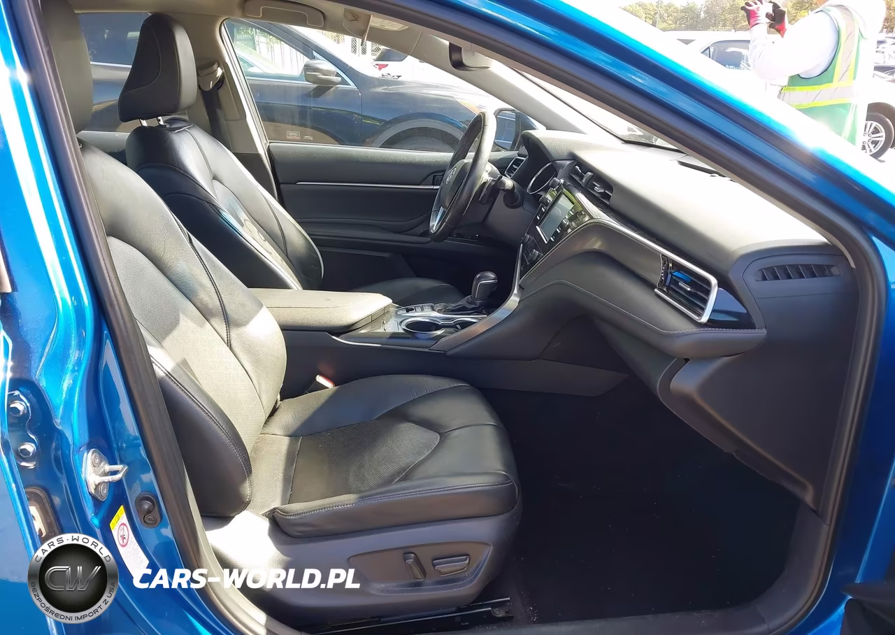 2018 Toyota Camry Xse VIN:4T1B61HK5JU008264 - 5