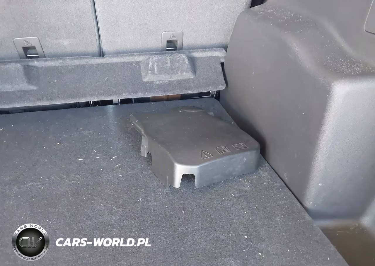 2018 Ford Escape S VIN:1FMCU0F7XJUD31020 - 12