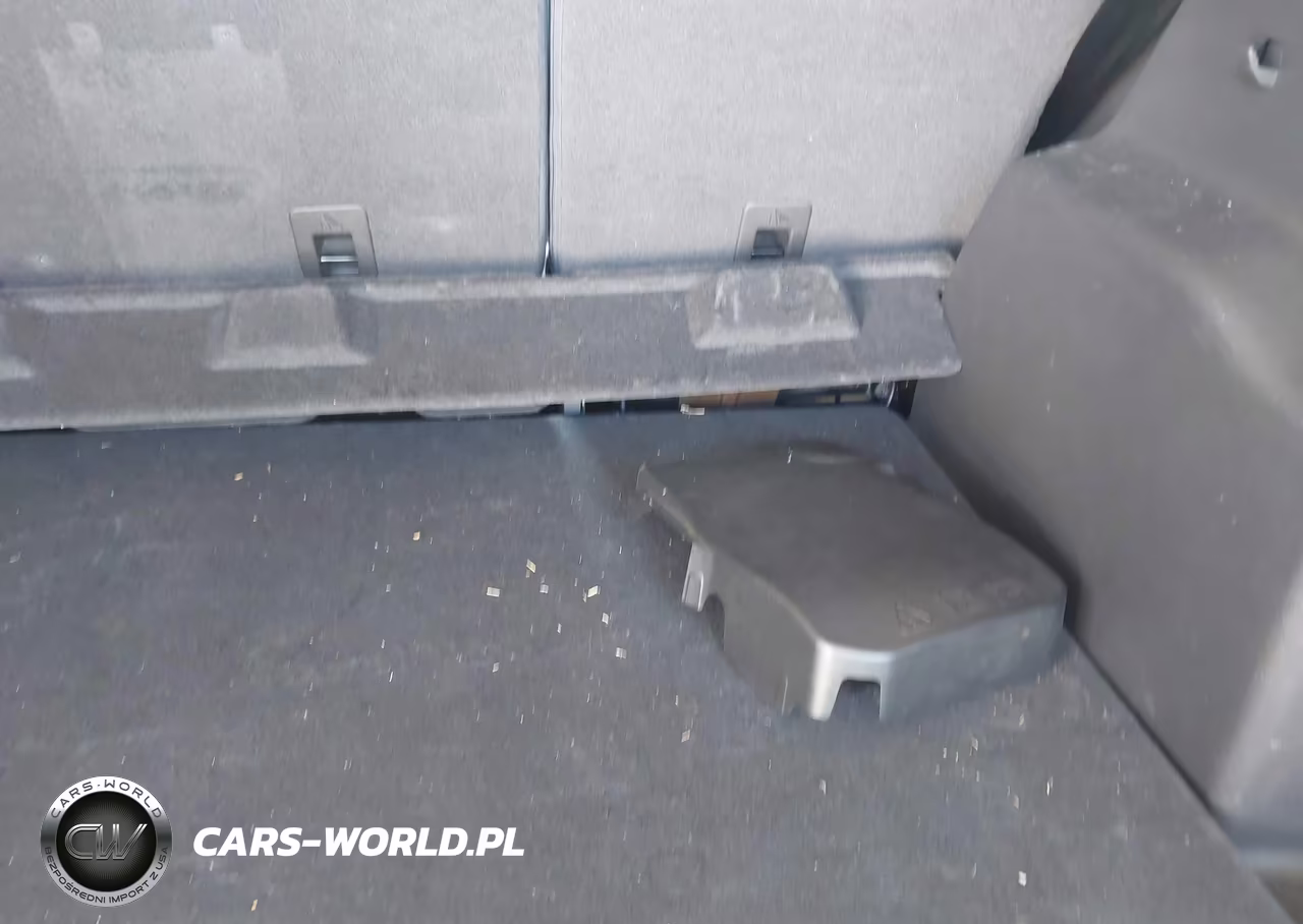 2018 Ford Escape S VIN:1FMCU0F7XJUD31020 - 6
