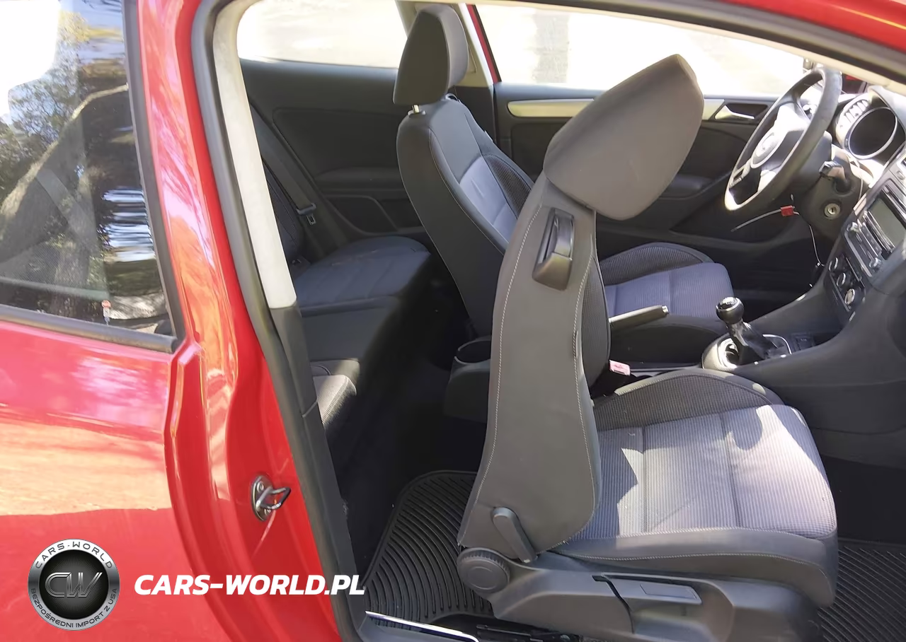 2011 Volkswagen Golf 2.5L 2-Door VIN:WVWAA7AJ3BW196954 - 8