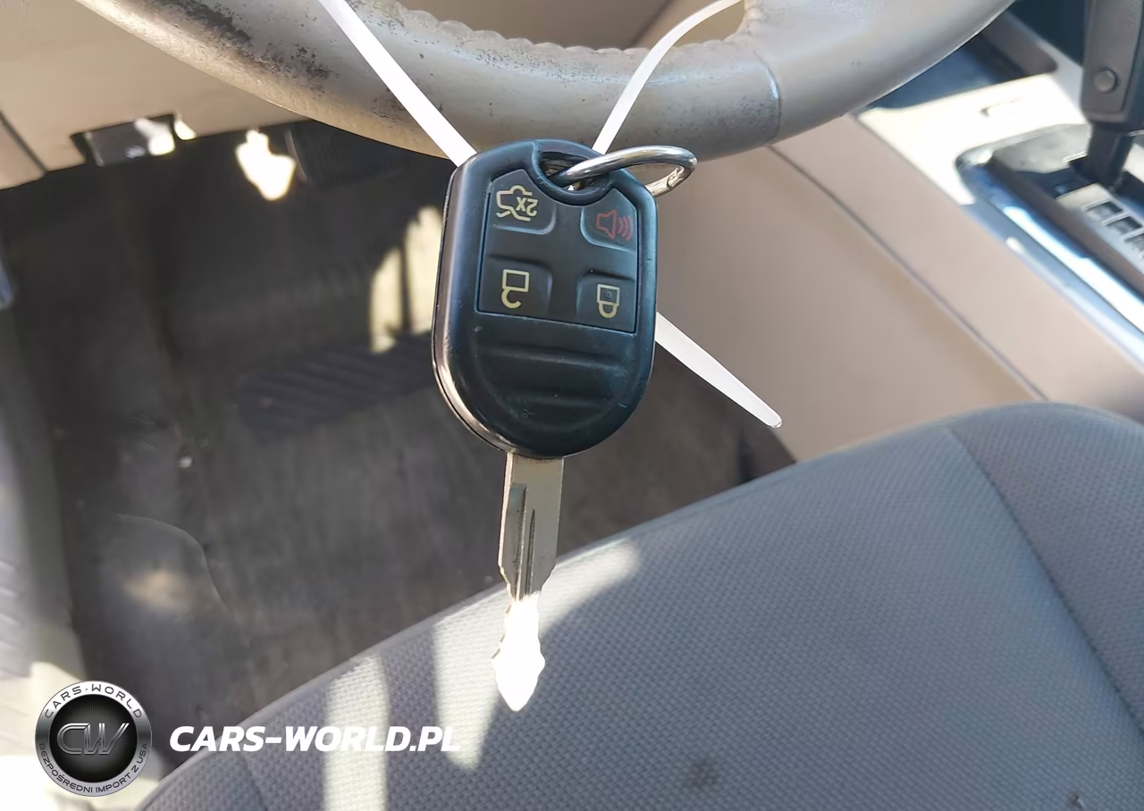 2010 Ford Escape Xlt VIN:1FMCU0D71AKA79673 - 11