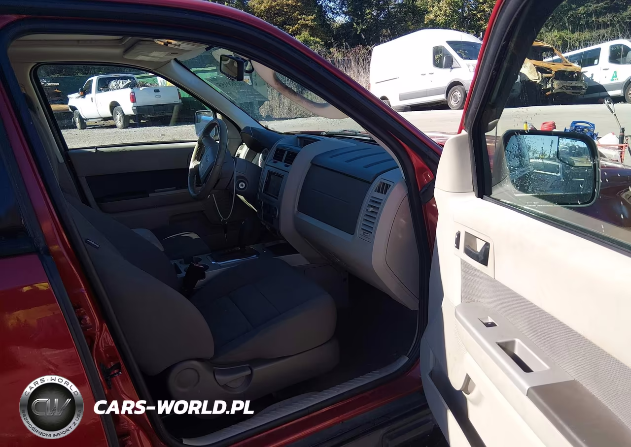 2010 Ford Escape Xlt VIN:1FMCU0D71AKA79673 - 5