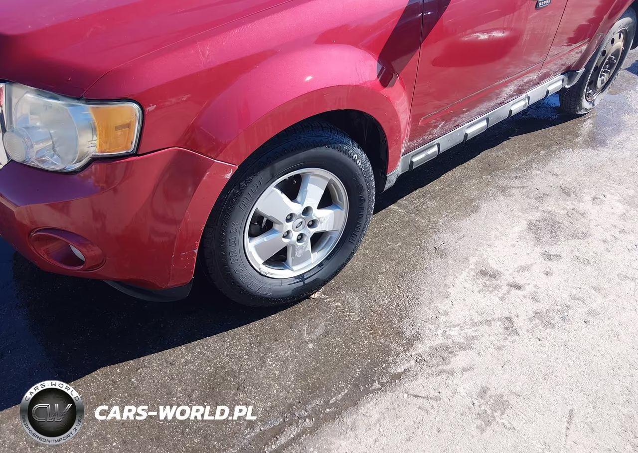 2010 Ford Escape Xlt VIN:1FMCU0D71AKA79673 - 6