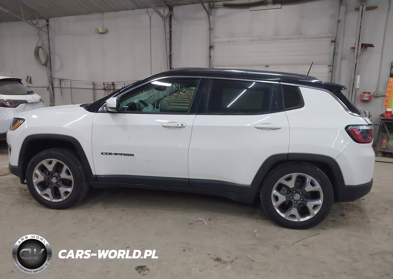 2019 Jeep Compass Limited 4X4 VIN:3C4NJDCB1KT669830 - 14