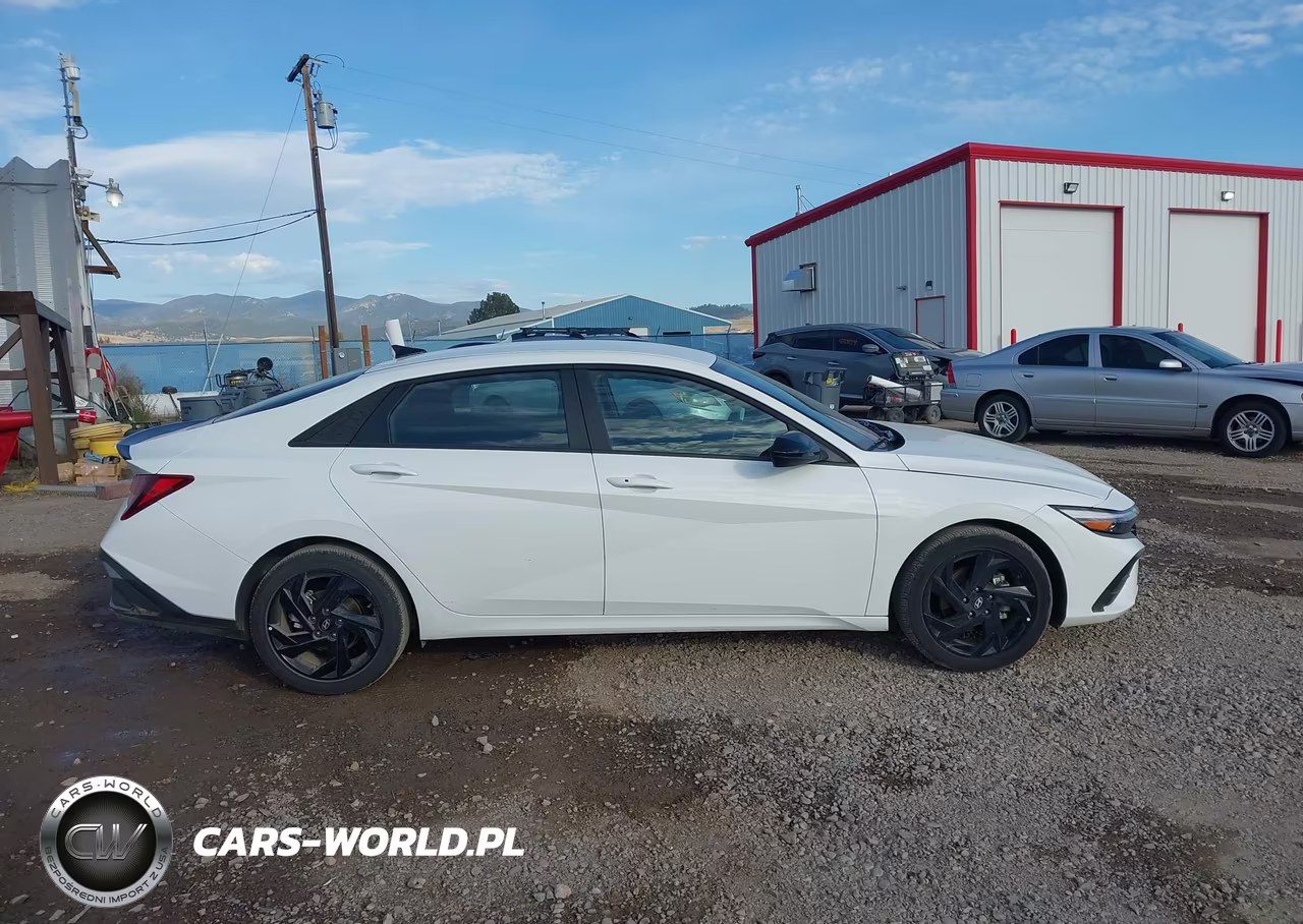 2026 Hyundai Elantra Sel Sport VIN:KMHLM4DGXTU171170 - 13