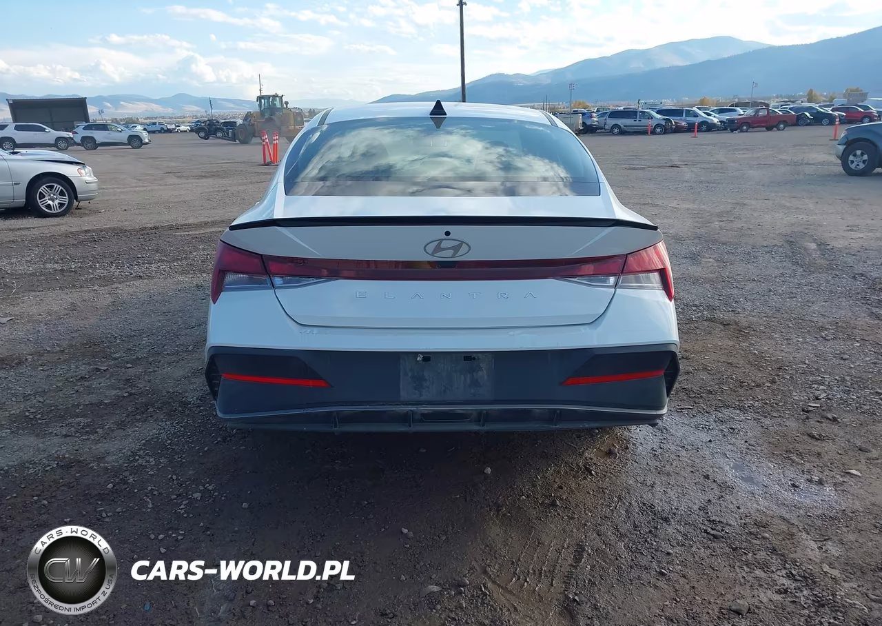 2026 Hyundai Elantra Sel Sport VIN:KMHLM4DGXTU171170 - 16