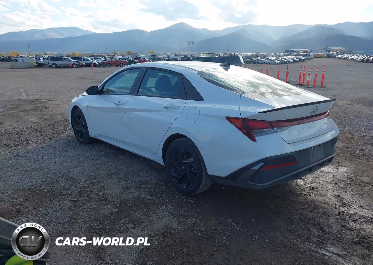 2026 Hyundai Elantra Sel Sport VIN:KMHLM4DGXTU171170 - 3