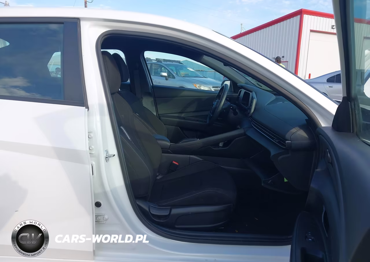 2026 Hyundai Elantra Sel Sport VIN:KMHLM4DGXTU171170 - 5